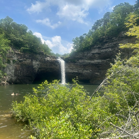 Meet your Posher, Jenna - Picture 1 of 1